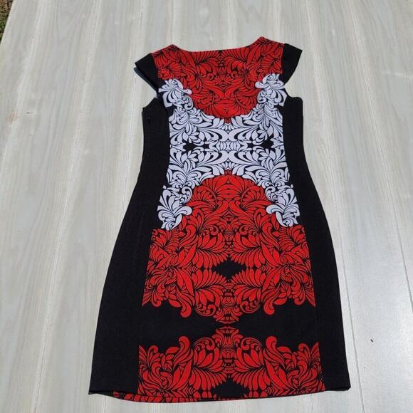 I LF Red and White Bodycon dress with side zipper - Picture 11 of 16